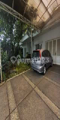 Dijual Rumah Mewah di Taman Cilandak, Jakarta Selatan Dijual Rumah Mewah di Taman Cilandak, Jakarta Selatan
