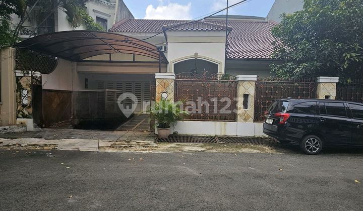 Hunian Siap Huni di Kawasan Dekat Senayan, Kebayoran Baru