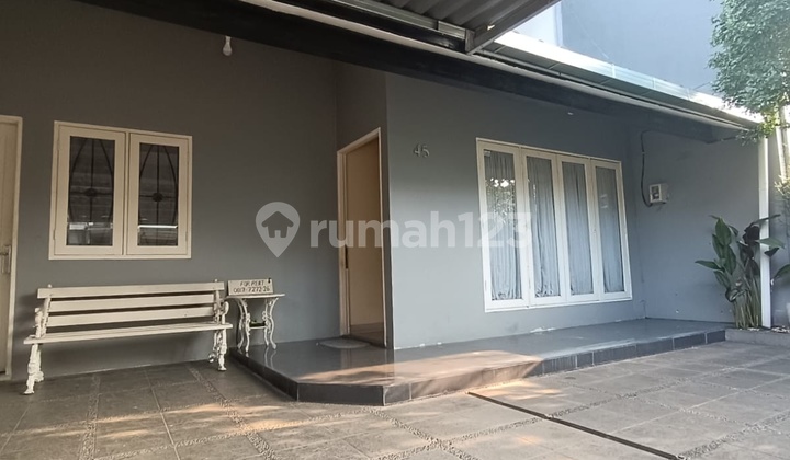 Fully Furnished House Bonus Near Pondok Indah Mall