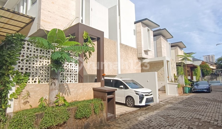 Rumah Siap Huni Di Town House Area Pondok Labu, Jakarta Selatan