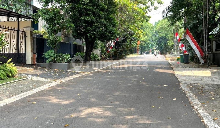 Rumah Klasik Dalam Komplek Area Premium Pakubuwono,kebayoran Baru, Jaksel 2