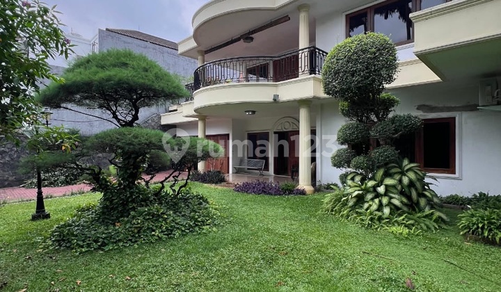 Rumah Mewah Klasik Lokasi Premium Lingkungan Rumah Mewah 