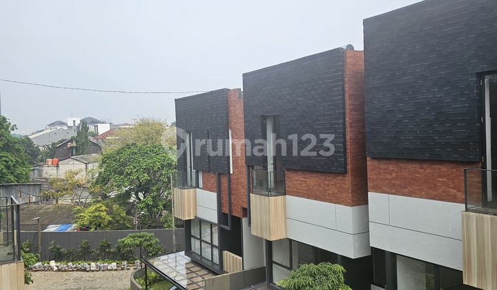 For Sale Rumah Inden Modern Tropis di Antasari Cipete,Jakarta Selatan