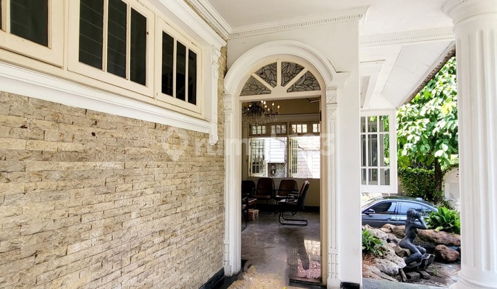 For Rent Classic House in Kebayoran Baru 2