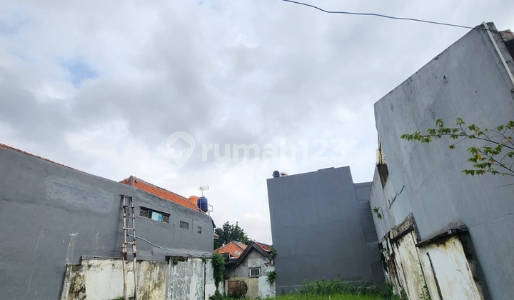 Dijual Rumah Hitung Tanah Dalam Area Hunian Di Sekitar Scbd,kebayoran Baru, Jaksel