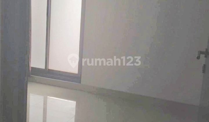 kamar tidur rumah cluster 2 lantai di