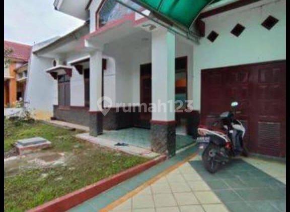 Rumah tengah kota semarang full furnish siap pakai dekat undip disewakan di Graha estetika tembalang semarang selatan 1