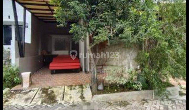 Rumah tengah kota Semarang dekat kampus Unimus Undip siap huni dijual di Alamanda residence Mangunharjo Tembalang Semarang selatan 2