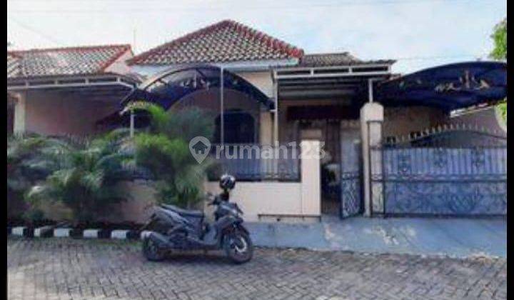 Rumah tengah kota Semarang siap huni dekat kampus Unimus dijual di Sambiroto baru Tembalang semarang selatan 1