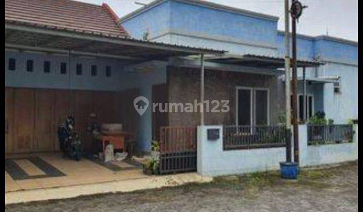 Rumah besar tengah kota Semarang siap huni dekat kampus Undip dekat tol dijual di Griya prima Ngesrep Srondol Banyumanik Semarang selatan 1