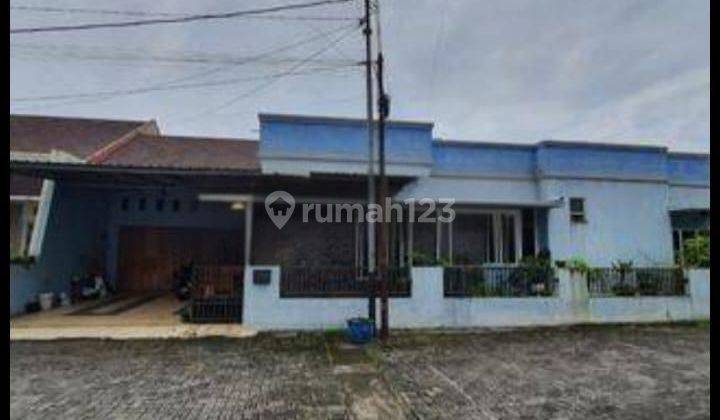 Rumah besar tengah kota Semarang siap huni dekat kampus Undip dekat tol dijual di Griya prima Ngesrep Srondol Banyumanik Semarang selatan 2