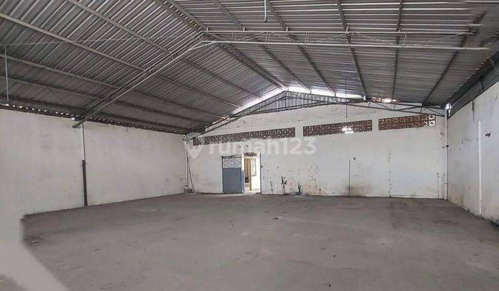 Warehouse Common.rent Near Java Mall, Semarang
