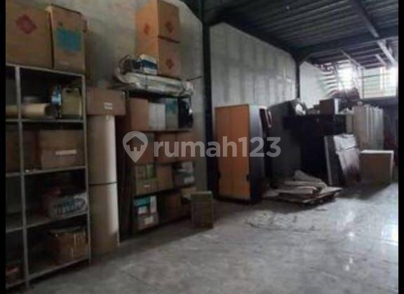 Strategically Located City Center Ruko in Semarang, Ready for Use, Near Udinus Campus, Close to Airport, Near Train Station, Near Harbor, For Rent on Indraprasta Main Road, Central Semarang. 2