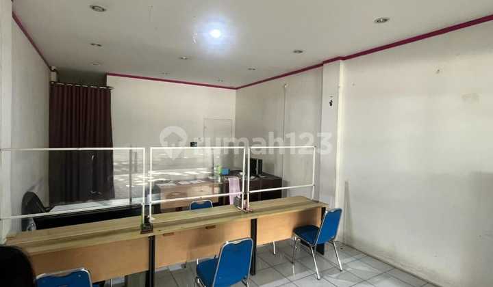 Ruko Strategis Tengah Kota Semarang Pusat Kota Siap Pakai Dekat Tol Dekat Bandara Dijual Di Jalan Raya Abdulrahman Saleh Kalibanteng Manyaran Semarang Barat 2