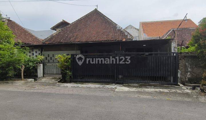 Tanah bonus rumah lama tengah kota Semarang cocok untuk rumah kos dekat kampus Upgris dekat sekolah di pusat kota dekat pintu tol dijual di Halmahera Semarang tengah 2