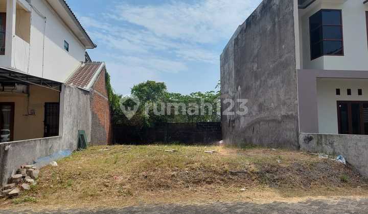 Prime Central Semarang Residential Cluster Land for Sale in Supriyadi, Kalicari, East Semarang. Strategically located near USM Campus and Gayamsari Toll Road. 2