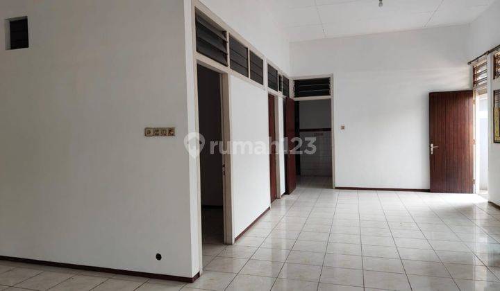 Rumah Besar Luas Tengah Kota Semarang Pusat Kota Dekat Bandara Dekat Rs Kariadi Cocok Untuk Kantor Atau Rumah Disewakan Di Puspanjolo Semarang Barat