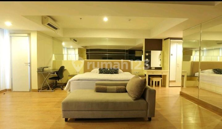 Furnished Studio Apartment 2 Combined Units Central Semarang City Center Near Simpang Lima Rent in Warhol Louis Kienne Pandanaran Pinnacle Apartment Central Semarang 1