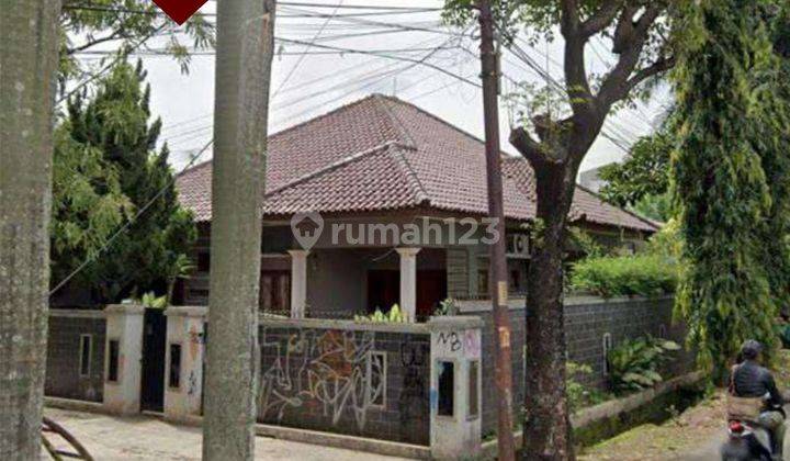 Rumah Jl. Peninggaran Timur, Kebayoran Lama, Jakarta Selatan 1