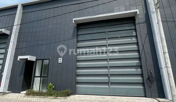 Waru Warehouse Sidoarjo Near Airport and Toll Road