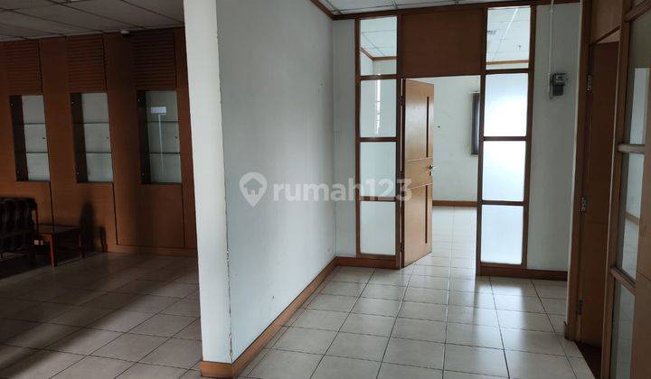 Office Space 170 M2 Mainroad Martadinata, Riau, Dago 2