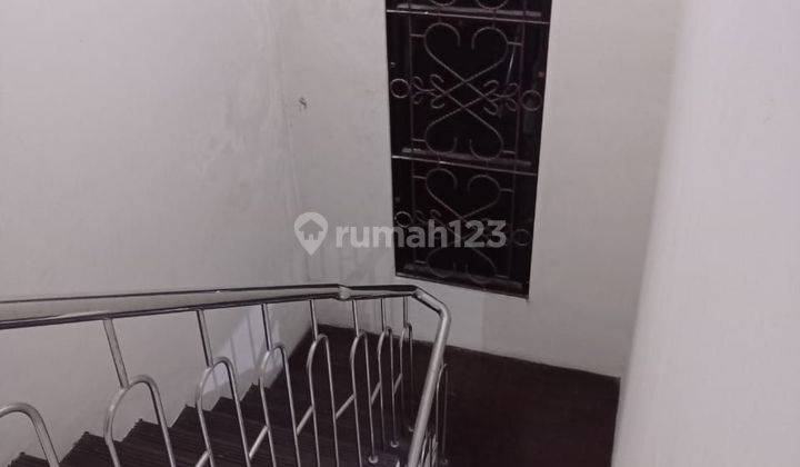 Rumah dalam perum one gate system dekat UGM 2