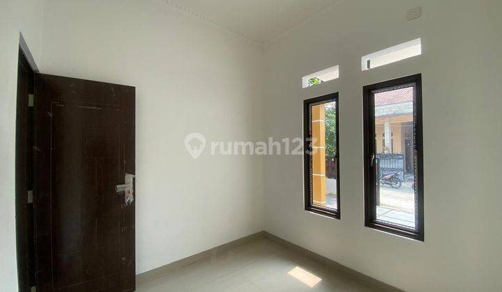 Rumah Unfurnished SHM Luas Tanah 72 Di Bekasi Timur Regency 2