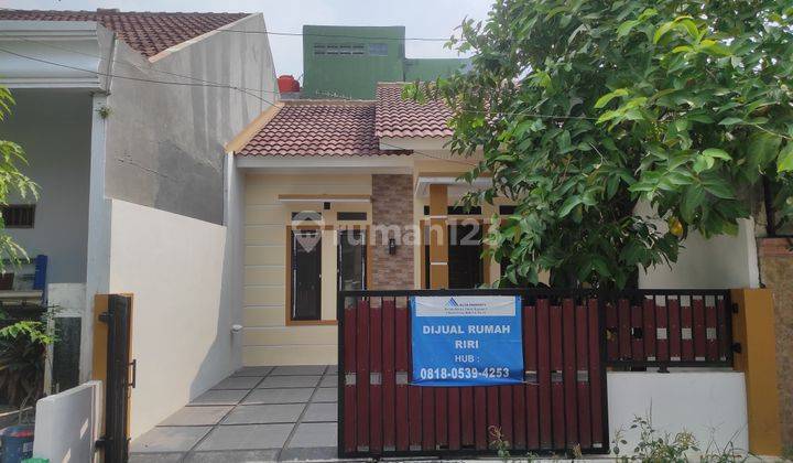 Dijual Rumah Dekat Dengan Jalan Tol , Lrt, Krl, Lokasi Bekasi  1