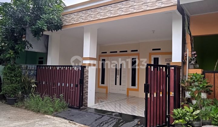 Dijual Rumah Murah Dekat Akses Transjakarta di Bekasi Timur Dijual Rumah Murah Dekat Akses Transjakarta di Bekasi Timur