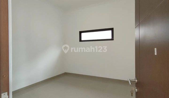 Rumah Dijual Murah Desain Modern Luas 3 Kamar Tidur Siap Huni  2