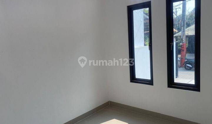 Dijual Rumah Modern Di Perumahan Bekasi Timur Regency  2