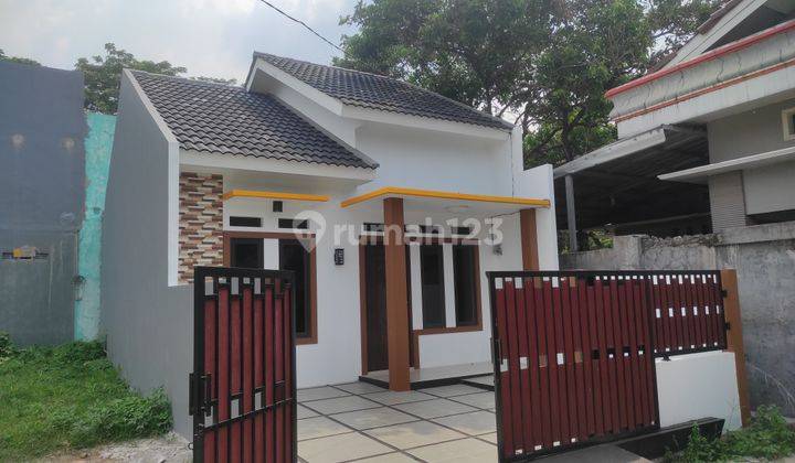 Dijual Rumah Hook Murah Dekat Dengan Akses Ke Jalan Tol,lrt,krl 1