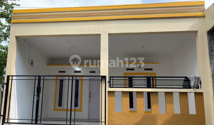 Modern Minimalist House for Sale, Flood-Free in Serang Baru City Modern Minimalist House for Sale, Flood-Free in Serang Baru City