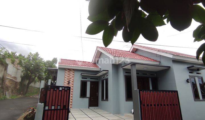 Dijual Rumah Full Bangunan Baru di Cibinong Lokasi Strategis  1