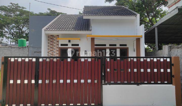 Rumah Hook Cantik Unfurnished SHM Di Bekasi Bebas Banjir  1