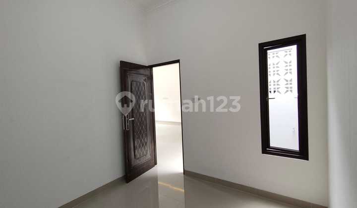 Jual Rumah Murah Hook Dekat Tol di Nirwana Estate Cibinong 2