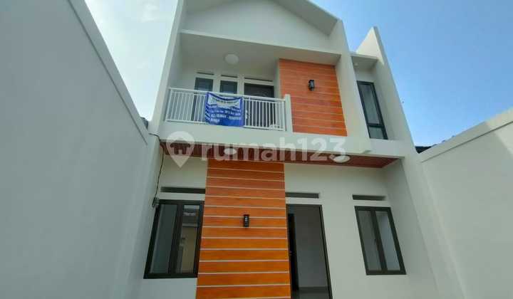 DIJUAL RUMAH MEWAH 2 LANTAI AKSES STRATEGIS DI PERUMAHAN GRAHA HARAPAN BEKASI 2