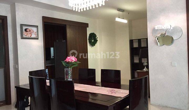 Disewakan Apartemen Kemang Village Private Lift 2BR+1 Full Furnished 1