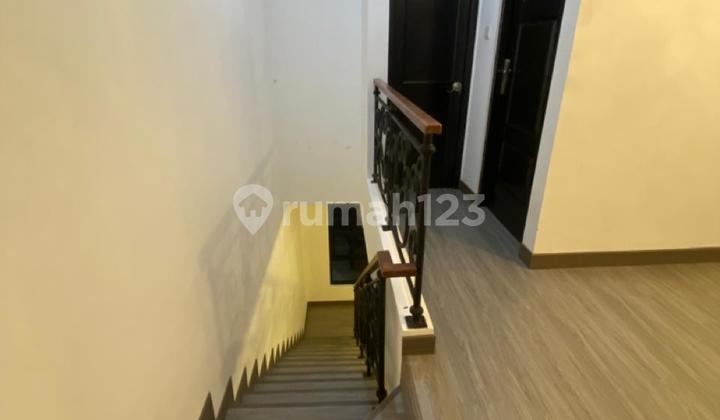 Rumah Bagus 2 Lantai Renov 7x20 Shm Di Michelia Gading Serpong 2