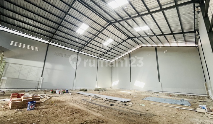 Gudang Gandeng can be a New Unit 2X500m2 Strategic for 40Ft Container Entry at Dpr Cipondoh Tangerang Plot.