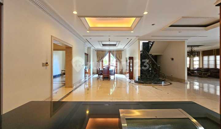 Jual Serius Rumah Mewah Furnish Da Vinci Lantai Versace 2 Lantai Luas 1573 Dekat Tol Kebon Jeruk di Taman Kedoya Baru 2