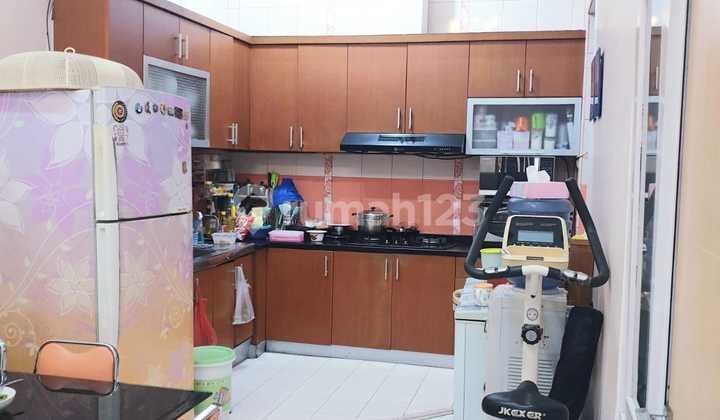 Sell Fast 1.5-Story House, Good SHM, Wide Main Road for 3 Cars in Poris Paradise 3 2