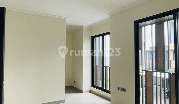 Good Deal Strozzi Attic 3 Floor Brand New Ensuite Bathroom At Symphonia Gading Serpong Good Deal Strozzi Attic 3 Floor Brand New Ensuite Bathroom At Symphonia Gading Serpong