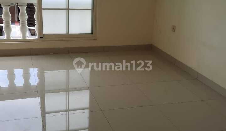 Rumah Bagus di Green Lake City 2