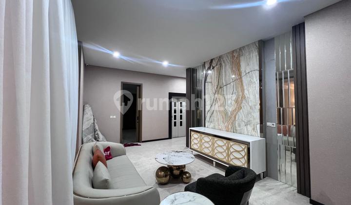 Rumah Mewah Ada Lift dan Ada Pool Full Furnished Type 10 Zora BSD