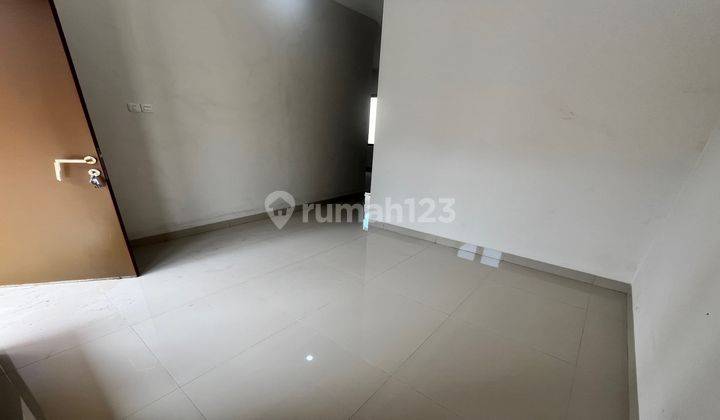 Dijual Rumah 2 Lantai Siap Huni Lokasi Poros Hertasning Baru 2