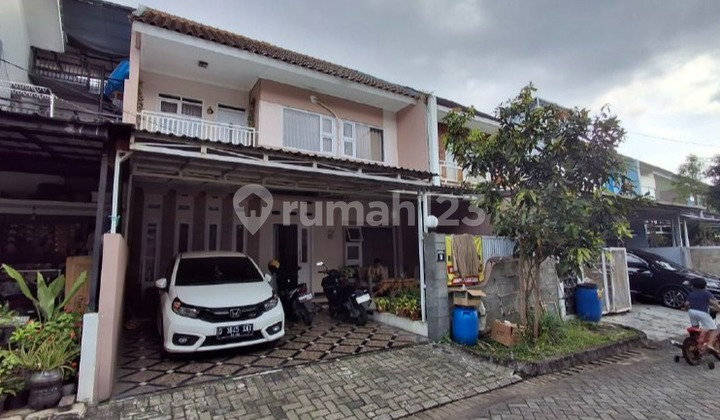 Rumah Eksklusif Terawat di Ciawitali Cimahi Utara – 4KT, SHM, Harga Nego! Rumah Eksklusif Terawat di Ciawitali Cimahi Utara – 4KT, SHM, Harga Nego!