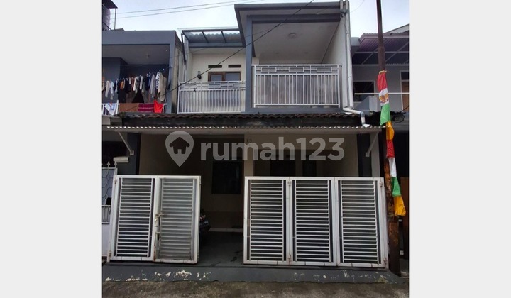 Dijual Rumah 2 Lantai dalam Komplek Puri Cipageran – 4KT, 2KM, Harga 650 Juta Nego