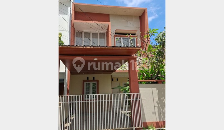 Dijual Rumah Mewah 2 Lantai Terawat di Cisaranten Kulon Arcamanik Bandung – SHM, Semi Furnished, Harga 1.4 M Dijual Rumah Mewah 2 Lantai Terawat di Cisaranten Kulon Arcamanik Bandung – SHM, Semi Furnished, Harga 1.4 M