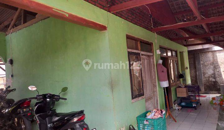 Rumah Kayu Antik Lokasi Strategis di Leuwikujang, Majalengka 2